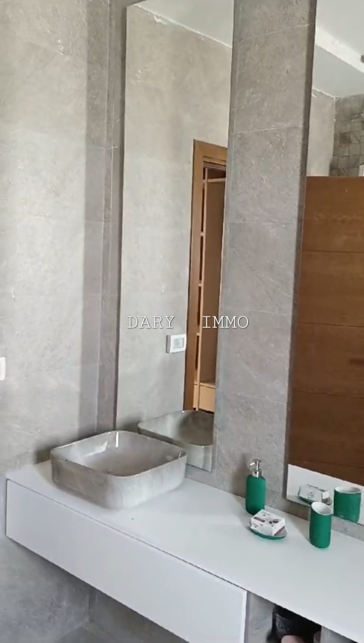 Villa avec piscine neuve jamais habit&eacute;e