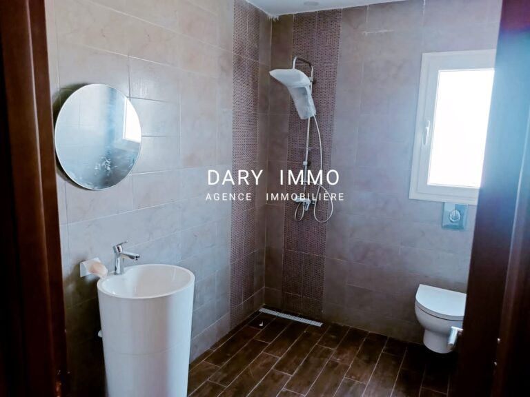 Villa avec piscine neuve jamais habit&eacute;e