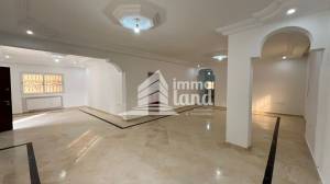 Villa de 535m2 mnihla superieur