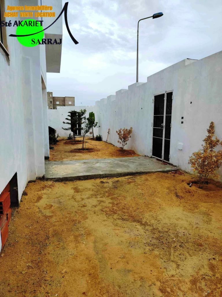 Villa neuf &agrave; 400m&eacute;tre de la plage hergla