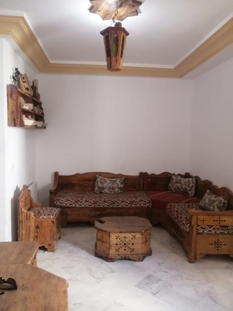 Appartement en 2 ème étage à el aouina tunis