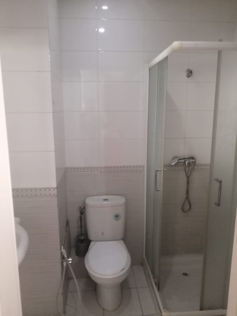 Appartement en 2 ème étage à el aouina tunis