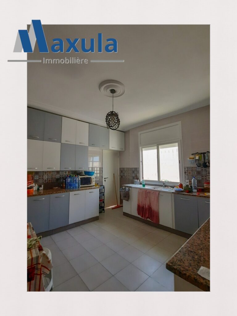 Maison r1 a rades plage avenue taieb mhiri