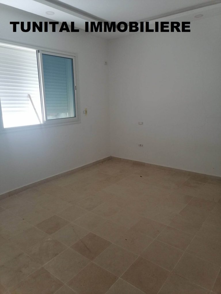 A v villa sur deux niveaux s&eacute;pare&eacute;