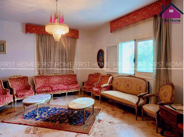 Une villa &agrave; ariana d'une vue d&eacute;gag&eacute;e et calme