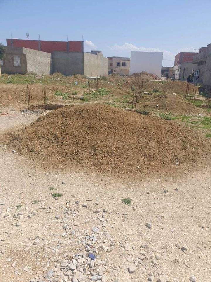 Particulier terrain &agrave; borj louzie ezzahra