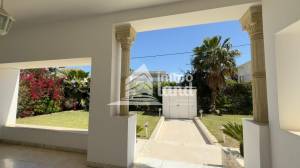Villa de 1024m2 a menzah 5