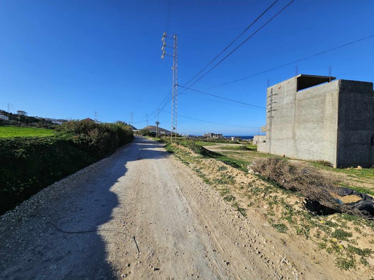Terrain 140 m2 ain mestir rafraf