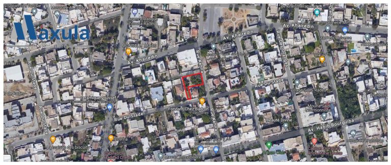 Terrain de 705 m en plein centre de rades