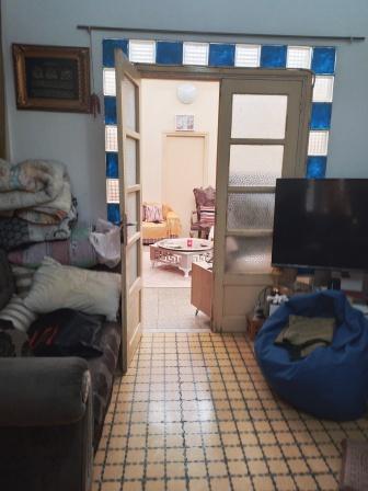 Villa avec un grand jardin