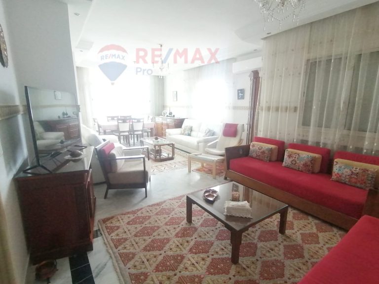 S 3 &agrave; ennasr p parking et proche de commodit&eacute;s