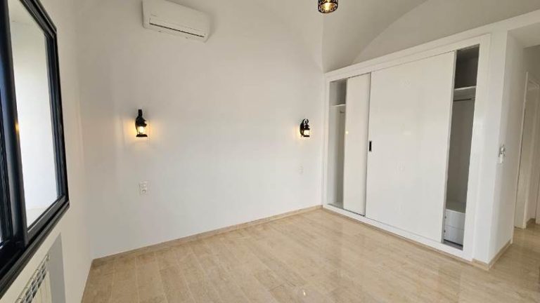 Villa cyclamen ref v2749