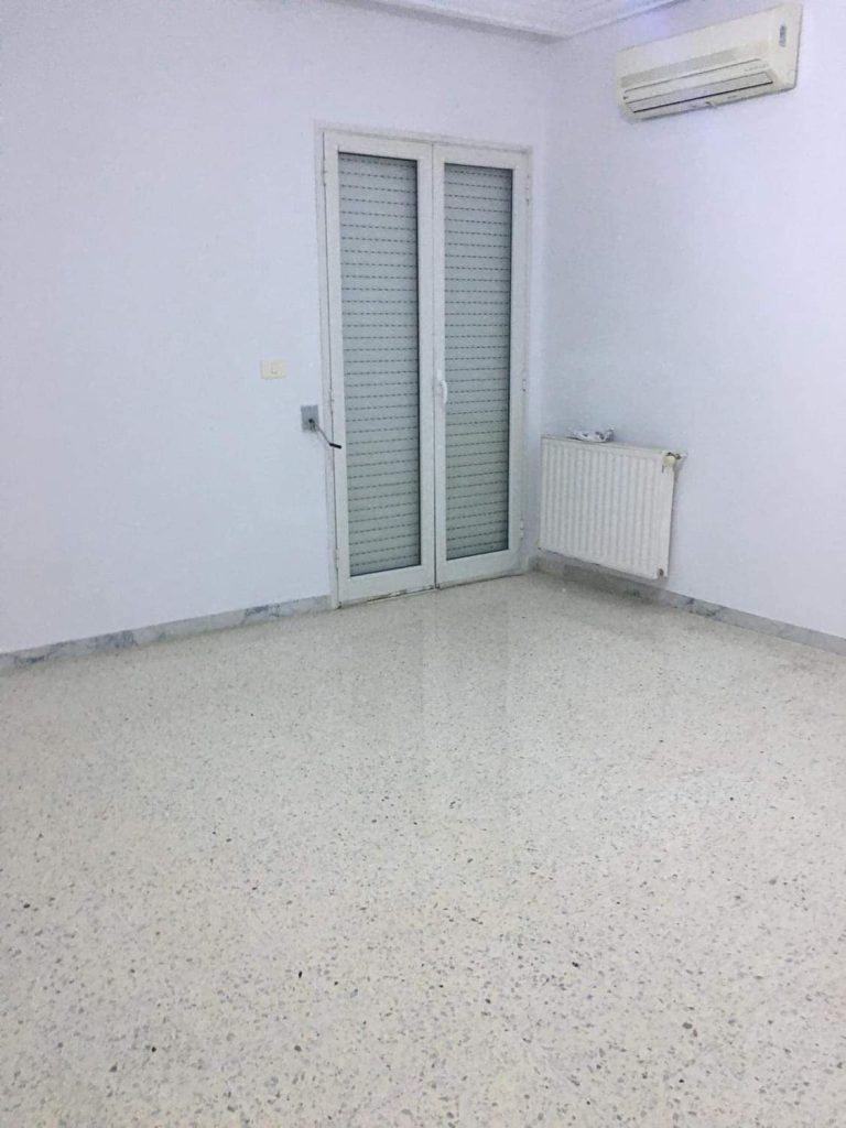 Rdc s 3 dans une r&eacute;sidence s&eacute;curis&eacute;e