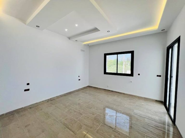 V468 villa sandra 1 craxi