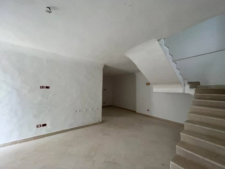 V391 villa kar&eacute; zone kharouba nord
