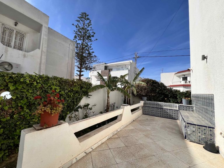 Villa s3 438m2 &agrave; la soukra