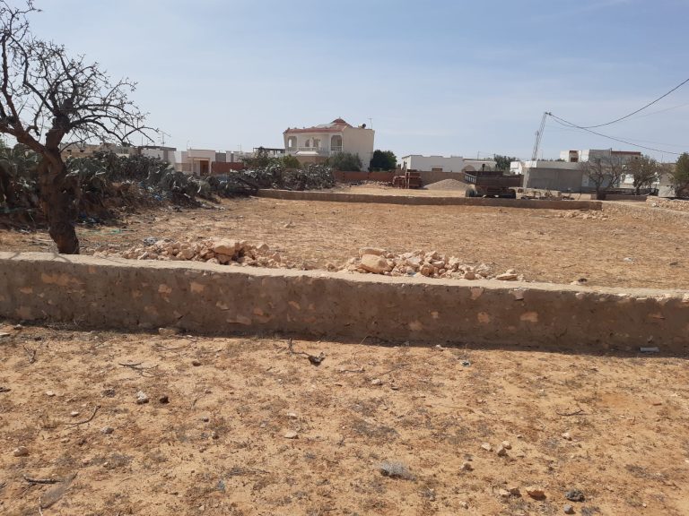 Vend terrain pour construction