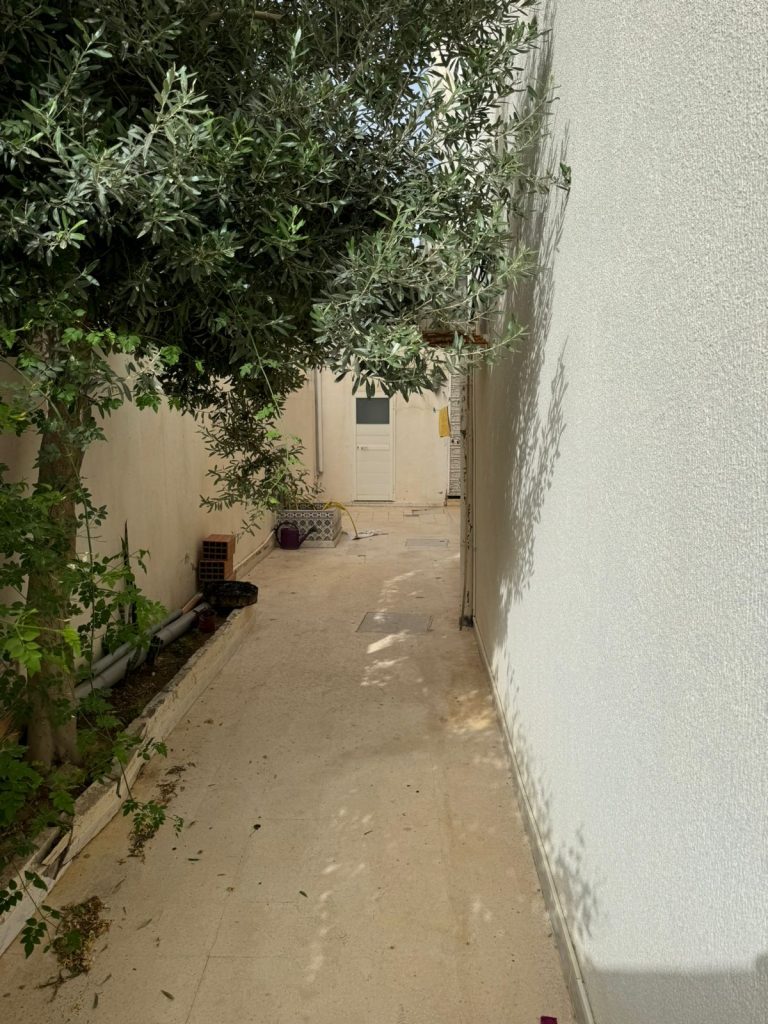 Villa compos&eacute;e de deux &eacute;tages ind&eacute;pendants