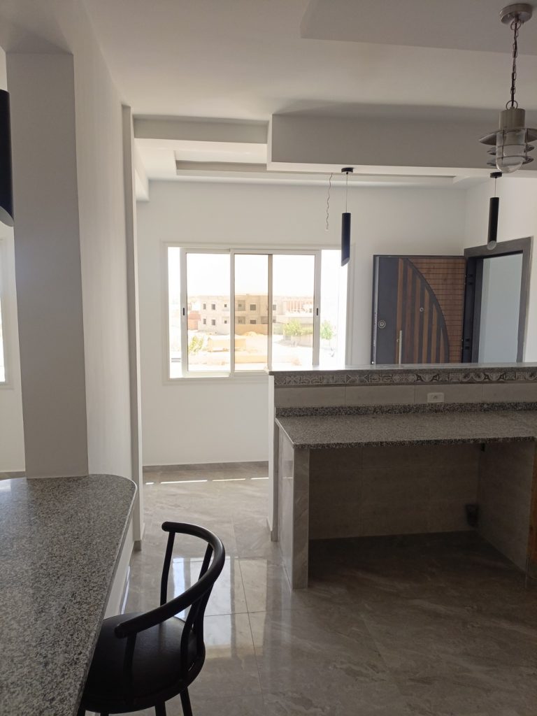 Av immeubles de 4 appartements pas loin de la mer