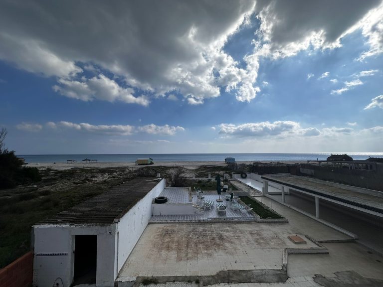 Villa ghar milh 1er position plage