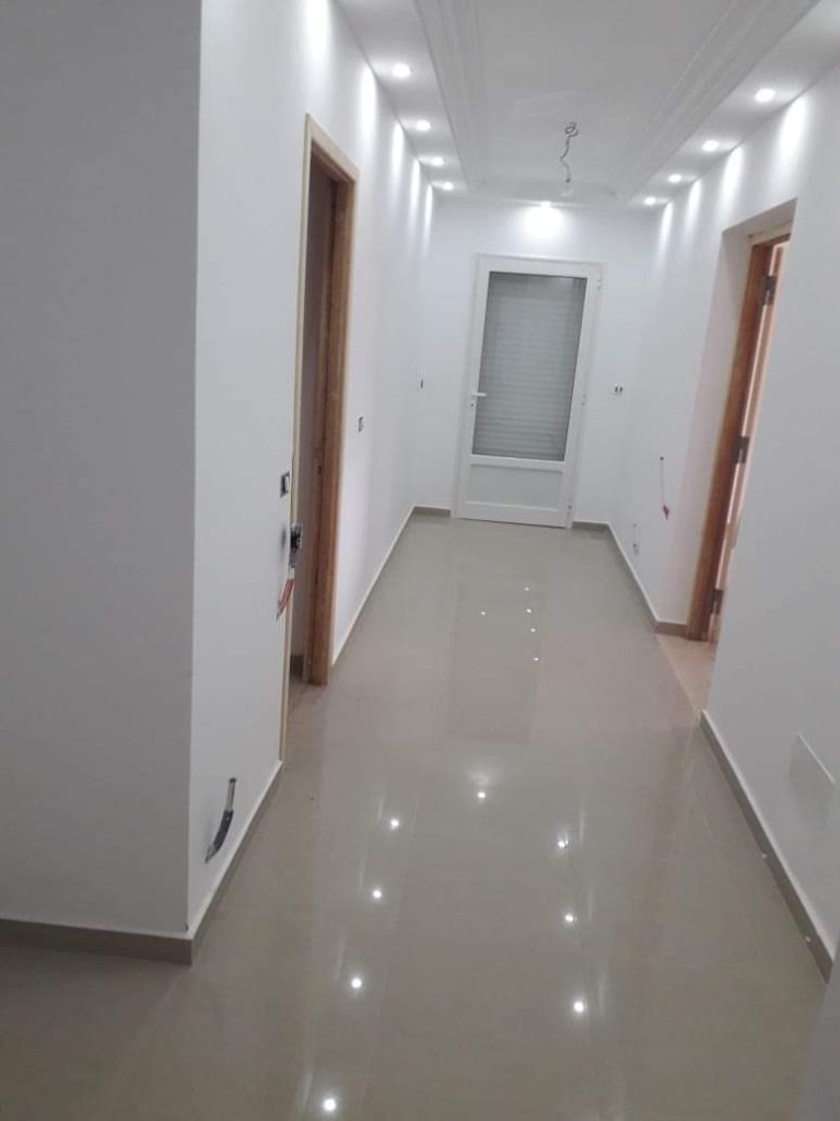 Villa deux &eacute;tage ariana soghra