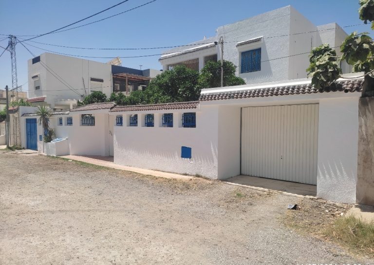 Villa r1 516m2 mornag cit&eacute; cheikh
