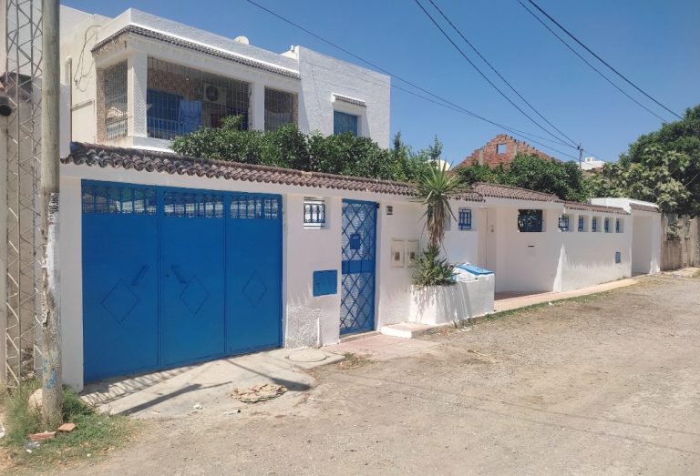 Villa r1 516m2 mornag cit&eacute; cheikh