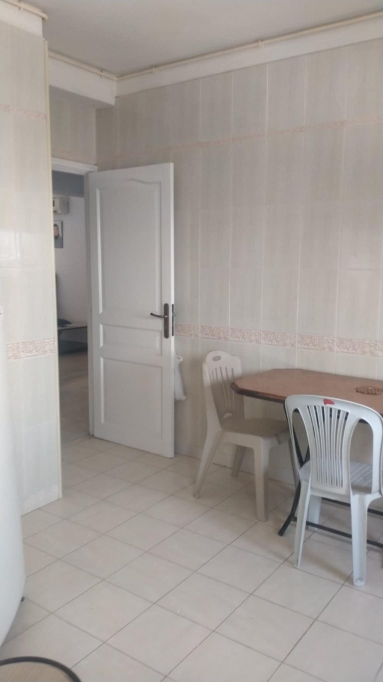Appartement s3 &agrave; cot&eacute; cnss