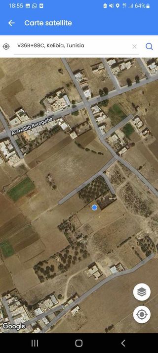 Terrain de 558m &agrave; k&eacute;libia