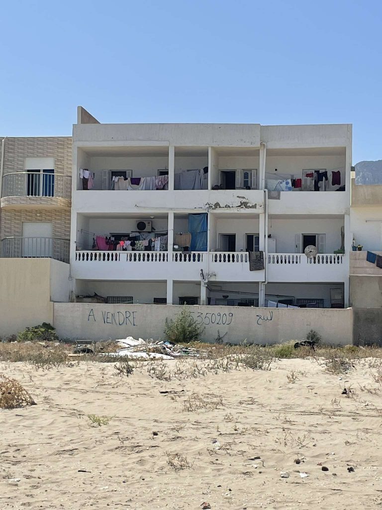 Appartements &agrave; bord de la mer a hammam lif