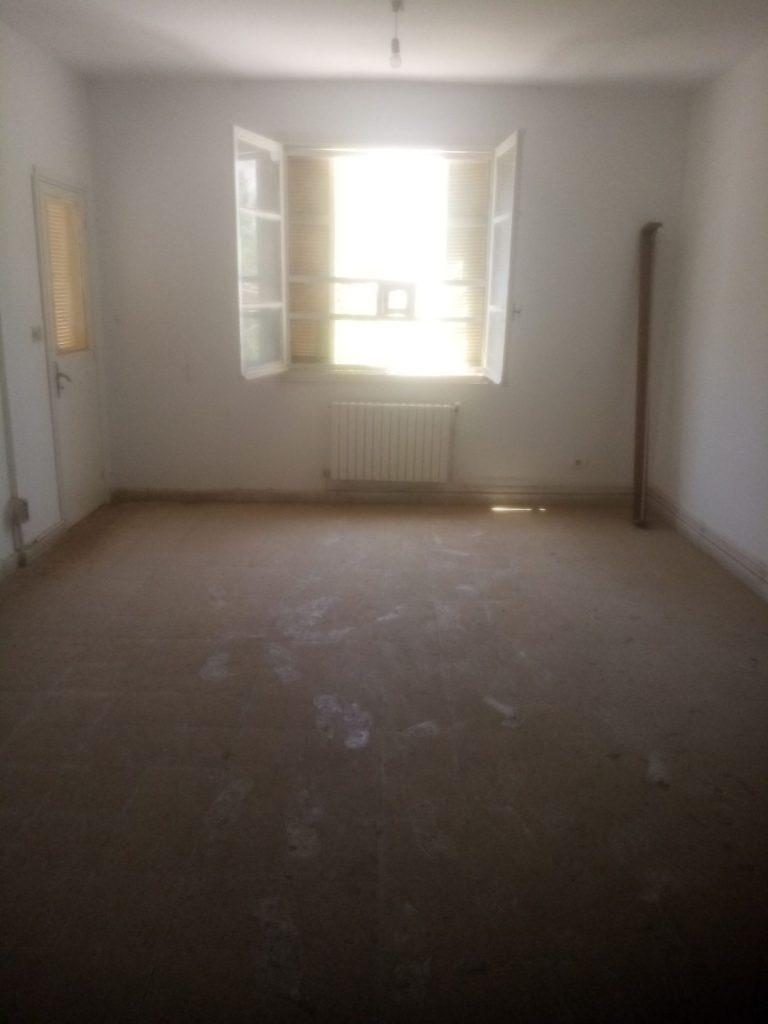 Appt s3 100m2 titre bleu a cite rommana