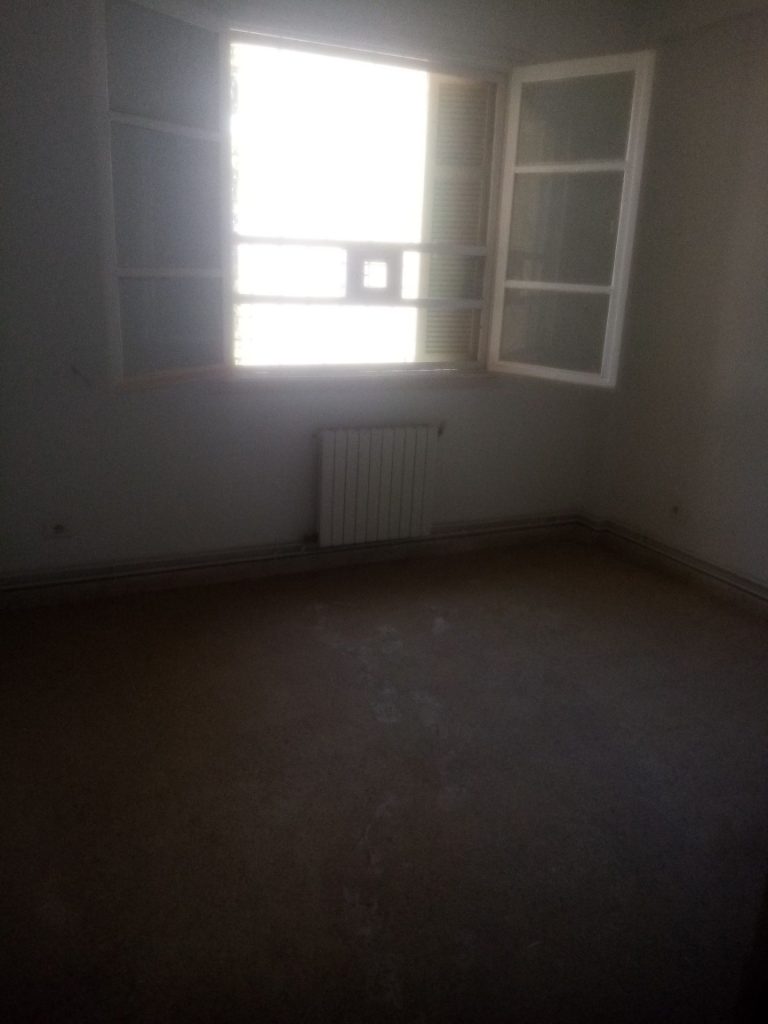 Appt s3 100m2 titre bleu a cite rommana