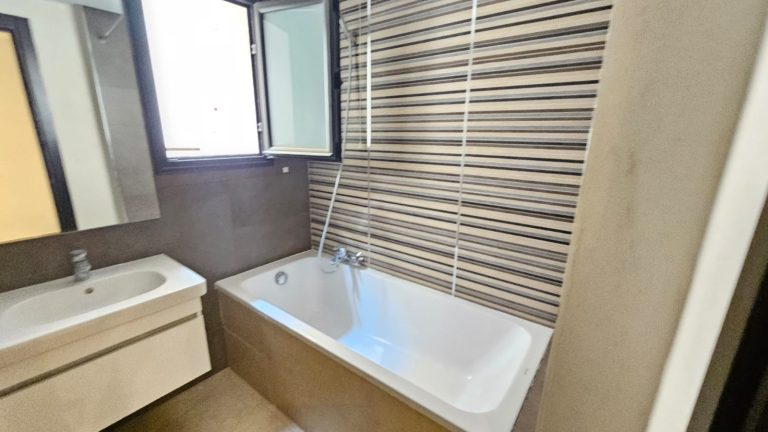 Appt s2 de 118m2 &agrave; ain zaghouan nord