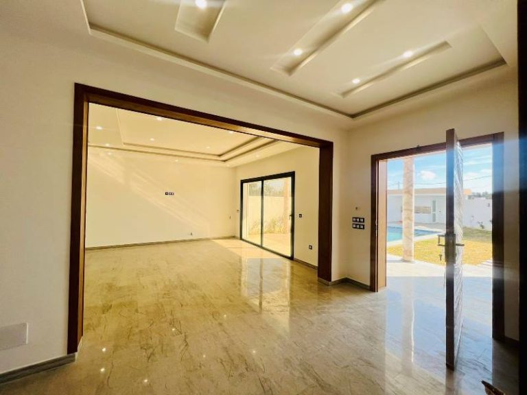 V442 villa pimki sud villa