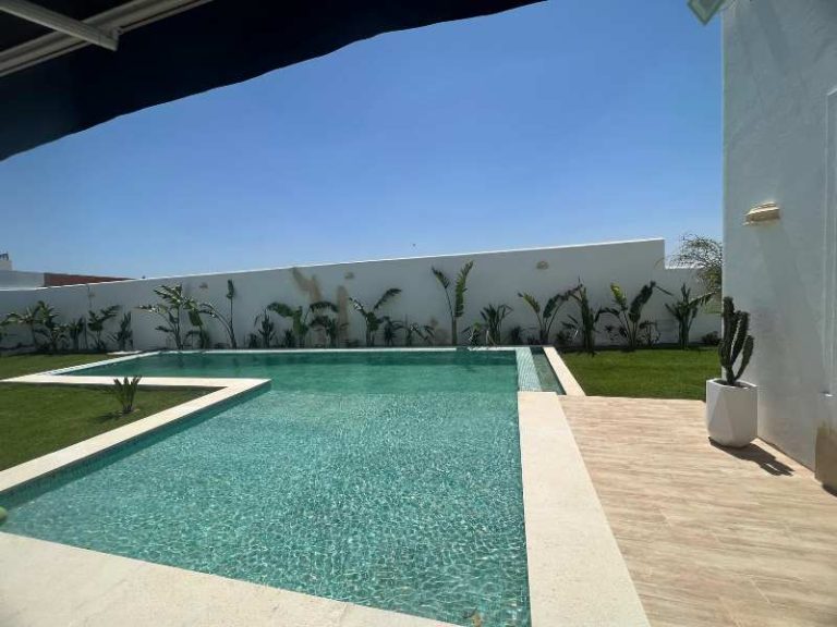 V466 villa verte sud el monchar