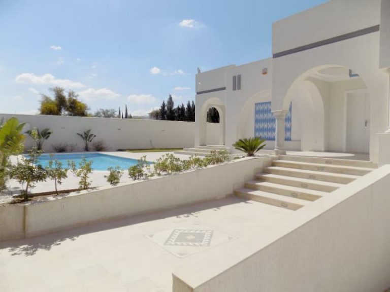 V169 villa guess sud guess villa
