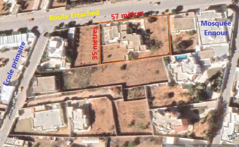 Lot clôturé 2000m2 avec 2 maisons route errached
