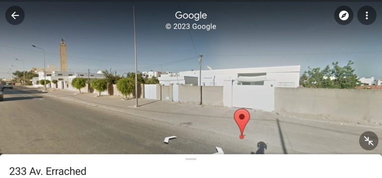 Lot clôturé 2000m2 avec 2 maisons route errached