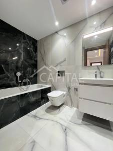 Un appartement avec piscine ref853a