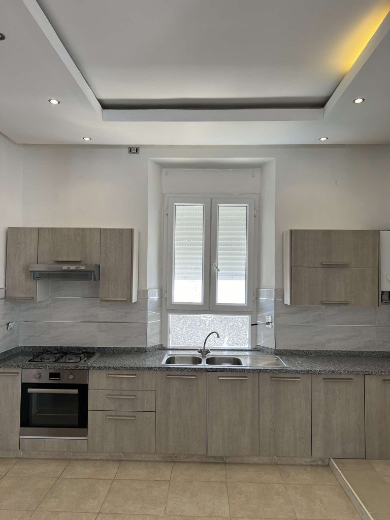 Triplex avec piscine centre ville de bizerte