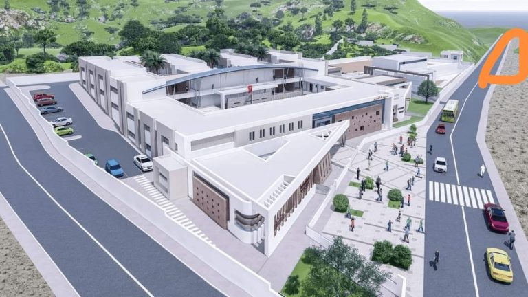 Terrain en face lyc&eacute;e metline