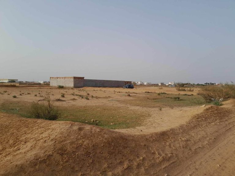 Terrain route de l'a&eacute;roport km 10