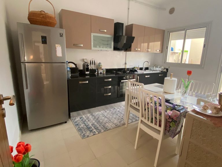 Une limuneuse appertement s2