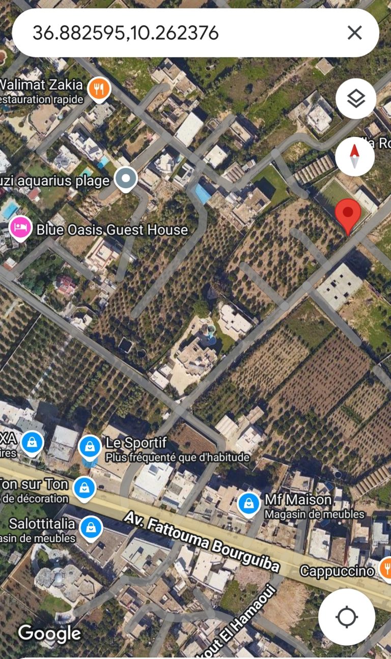 Terrain &agrave; soukra