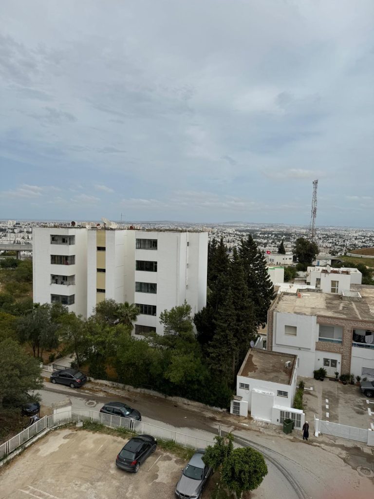 Manar 1 s3 de 90m2 proche campus monoprix clinique