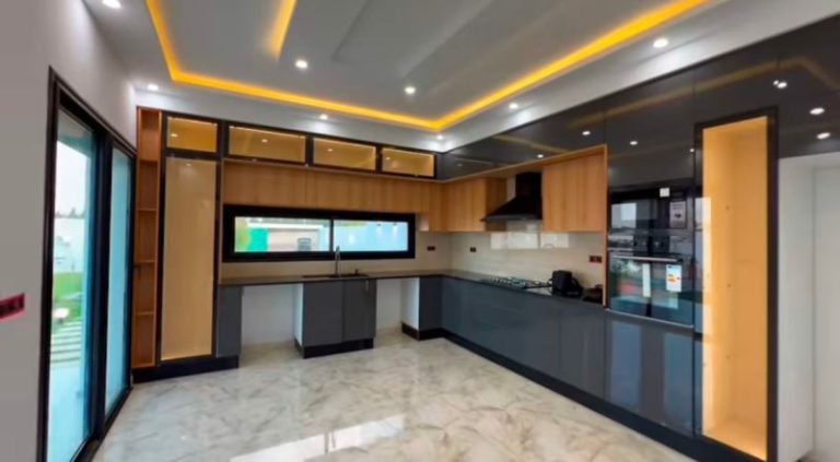 V500 villa rolex monchar