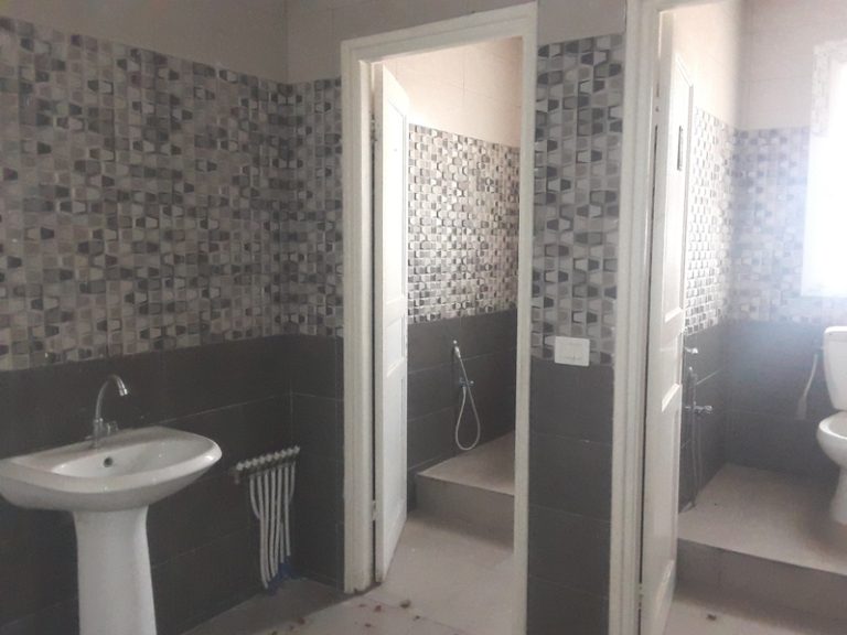 &Eacute;tage de bureau luxueux 600 m&egrave;tre carr&eacute;
