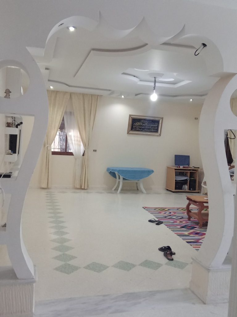 Une maison &agrave; cit&eacute; chorfa