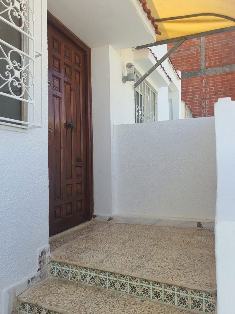 Villa de 2 viveaux &agrave; el menzah9b