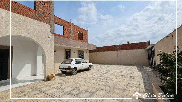 Maison haut standing plain pied &agrave; raoued